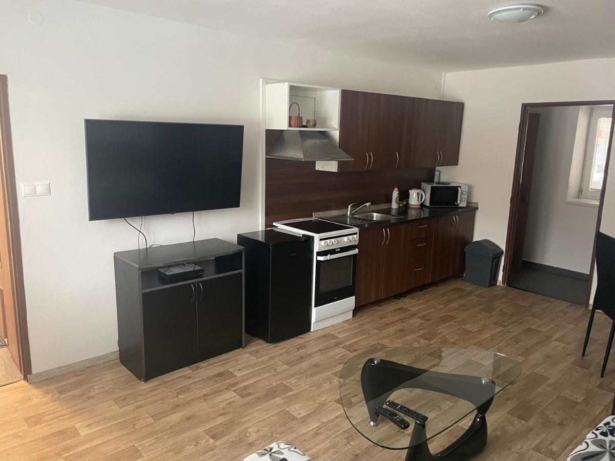 V Ulicce Apartment เวลเก โลซีนี ภายนอก รูปภาพ